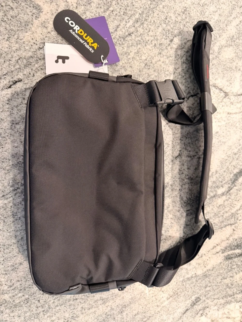 Tomtoc 7L Sling Bag